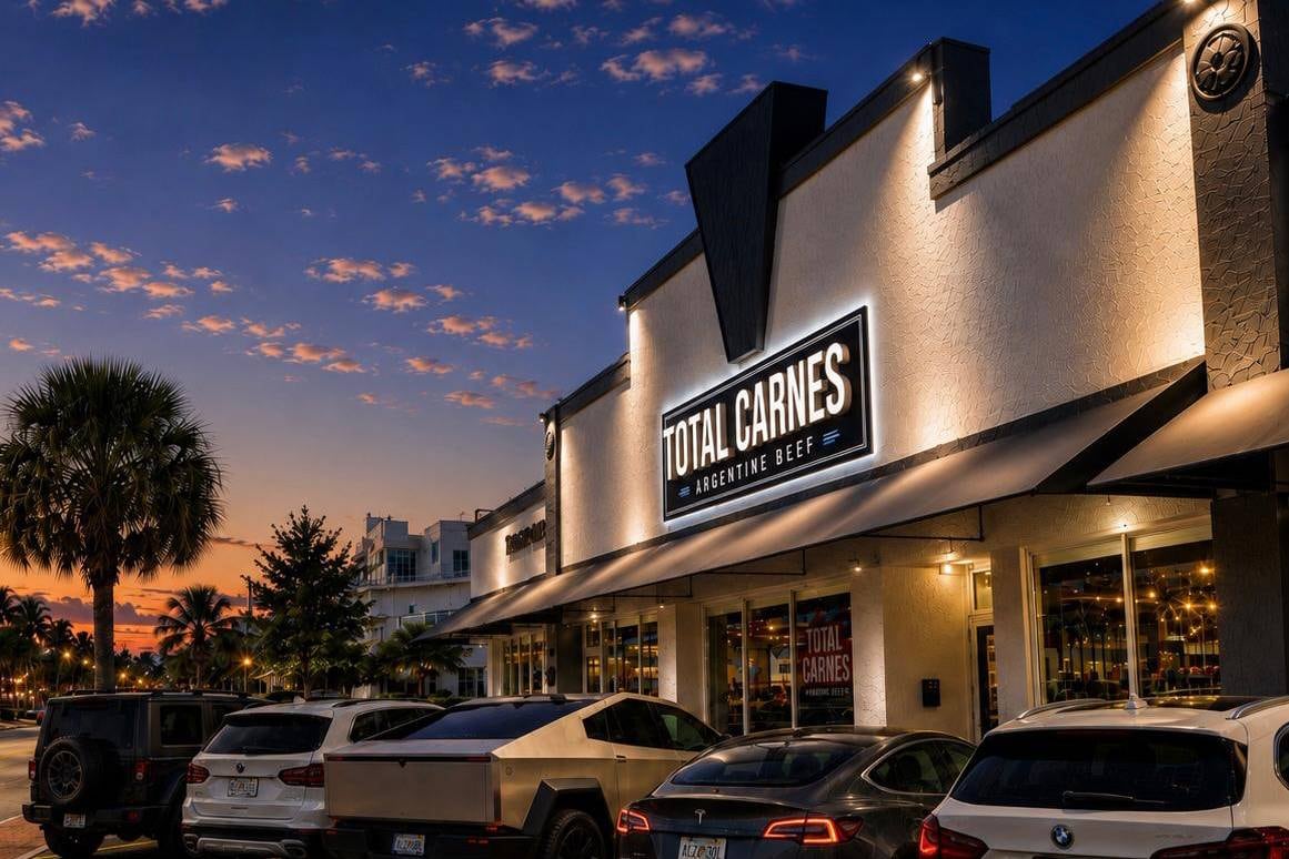 El argentino que creó un “Amazon Prime” de carnes en Miami y ahora lleva pedidos en 24 horas a todo EE.UU. 6 Uno de los locales de Total Carnes en Miami