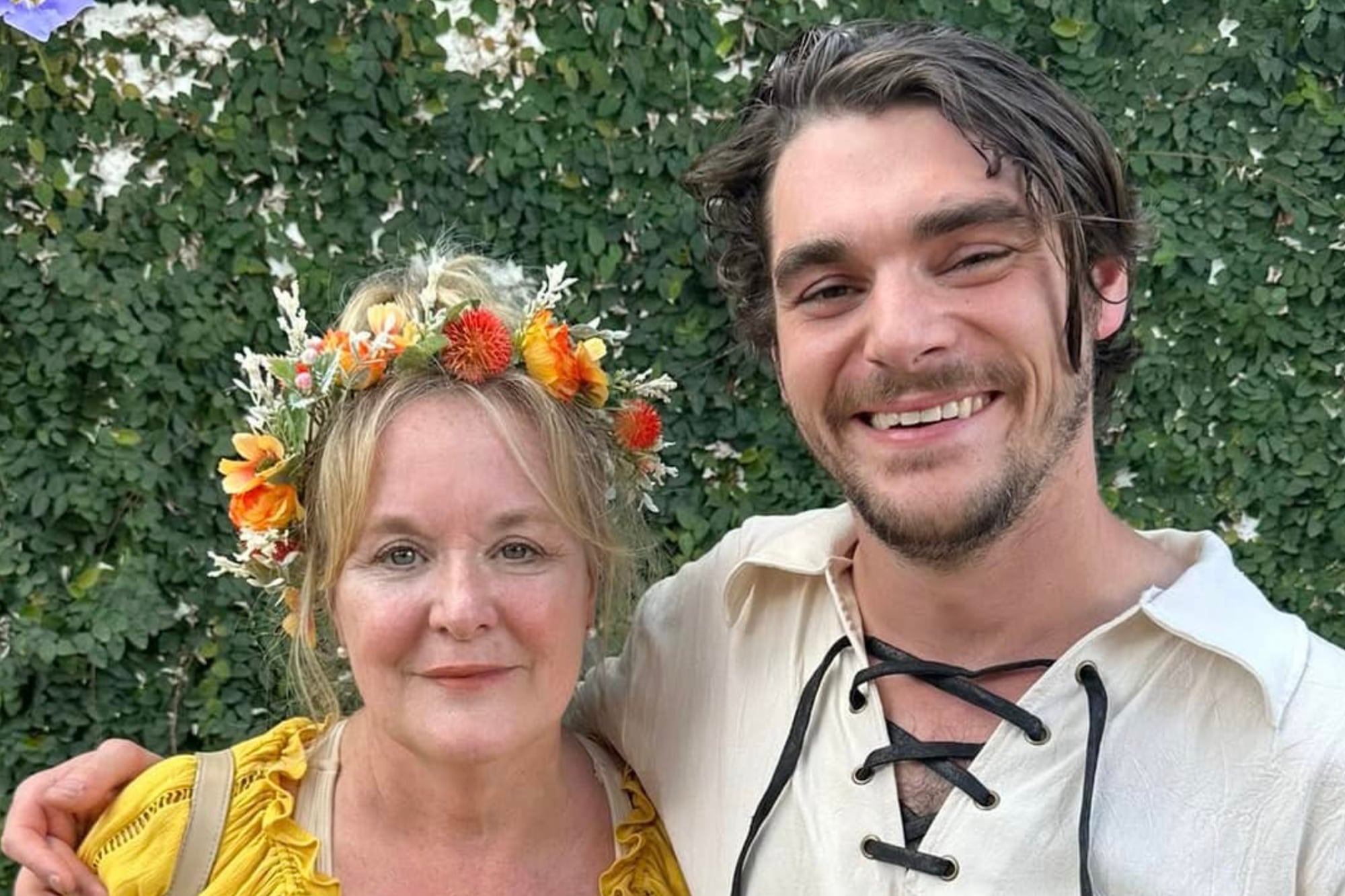 La madre de RJ Mitte rompió el silencio tras la muerte del actor: “El lunes a la mañana lo llamé pero no respondió, así que compré el almuerzo y fui a llevárselo... ahí lo encontré”