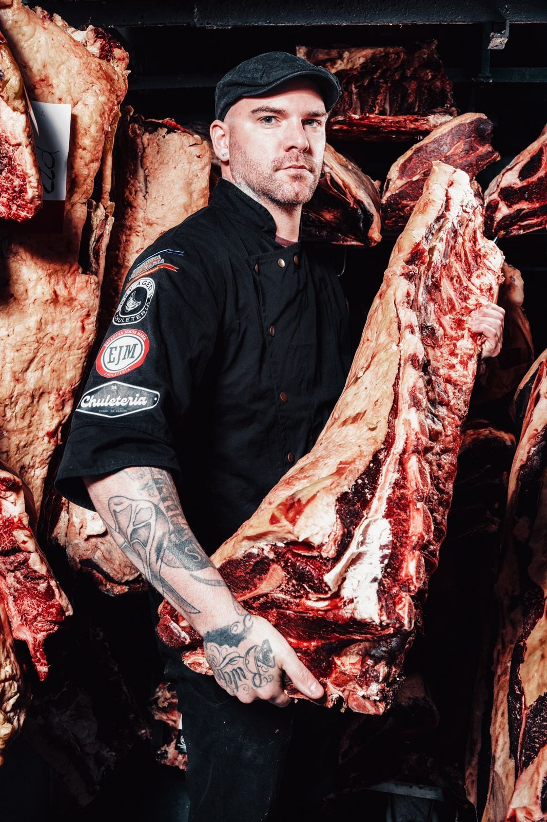 Abre solo los sábados, le compran chefs premiados y encontró el sabor perdido en la carne que comía su abuelo en España