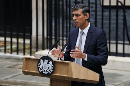 El primer discurso de Rishi Sunak frente a la puerta 10 Downing Street, en Londres