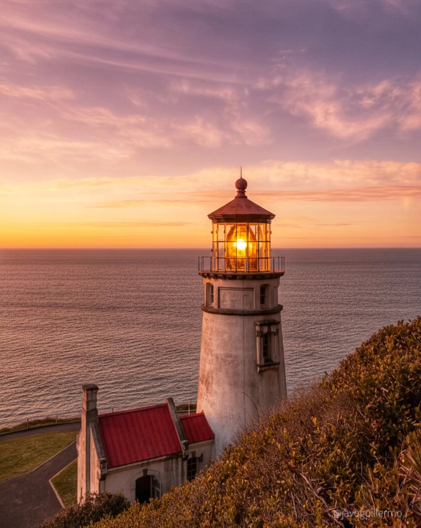 La costa Oregón cuenta con varios faros históricos (Instagram/@javoguillermo)
