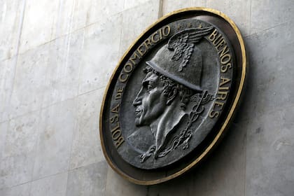 La Bolsa de Comercio de Buenos Aires sigue activa hoy en día
