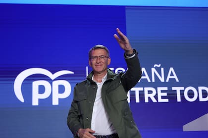 26/05/2023 El presidente del PP, Alberto Núñez Feijóo, durante el acto de cierre de campaña del PP de Madrid, en el Palacio Municipal de la Feria de Madrid IFEMA, a 26 de mayo de 2023, en Madrid (España).El acto se celebra de cara a las próximas elecciones municipales y autonómicas del 28 de mayo. Hoy es el último día de campaña electoral, y mañana, 27 de mayo, tiene lugar la jornada de reflexión, día en el que la ley prohíbe difundir propaganda electoral o realizar actos de campaña. POLITICA Jesús Hellín - Europa Press