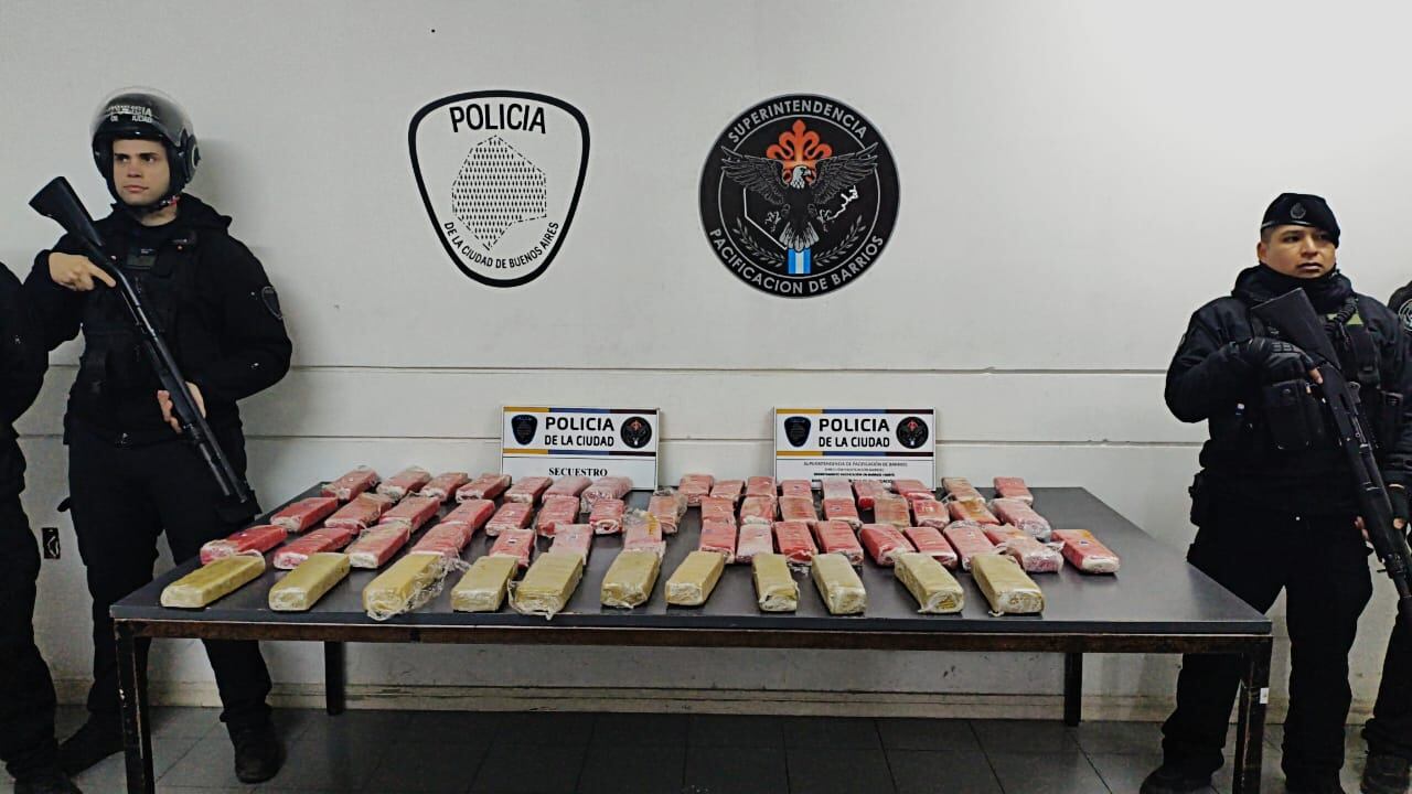 La droga secuestrada al hermano menor