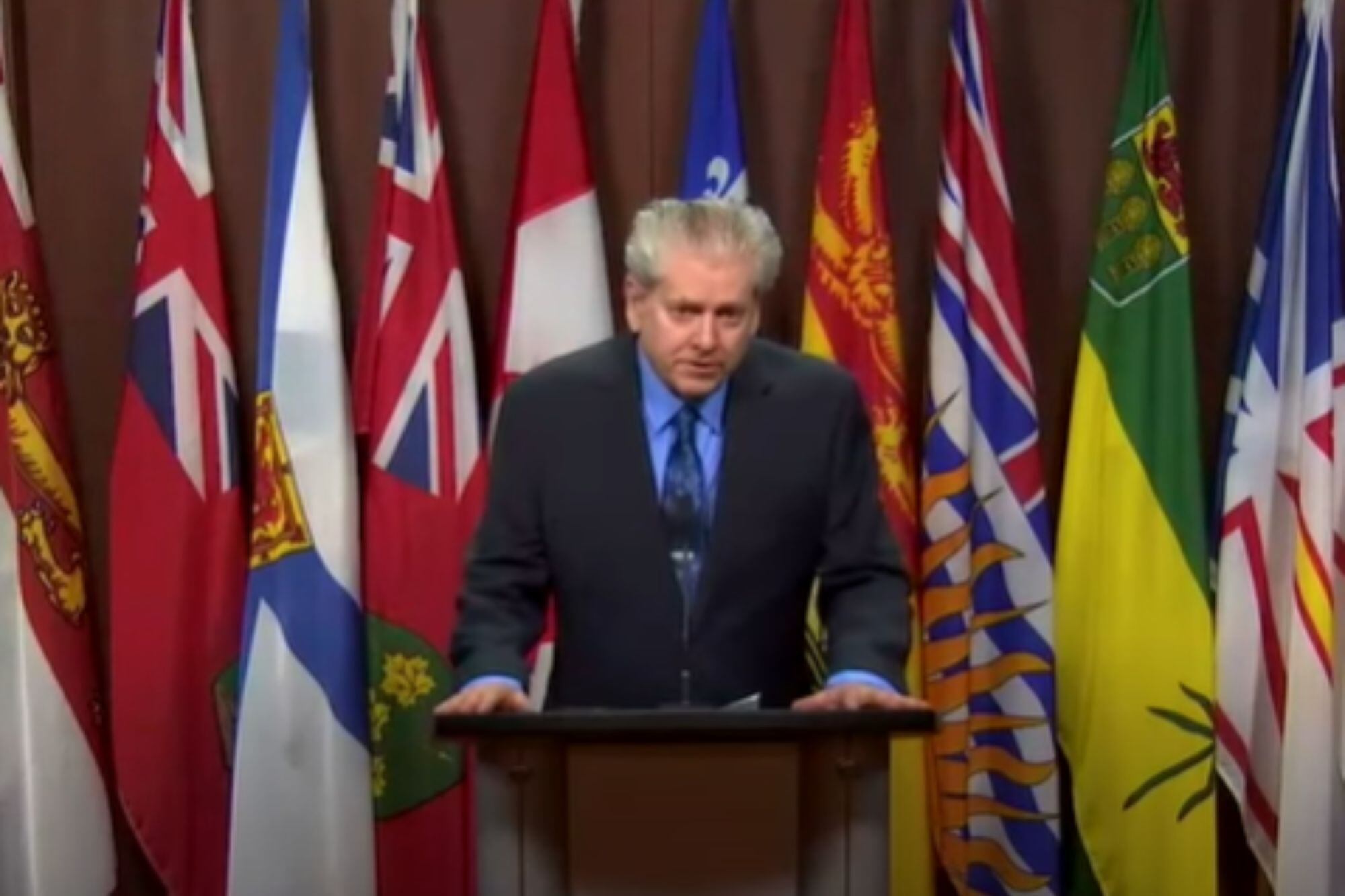 Charlie Angus instó a los canadienses a no viajar a Estados Unidos