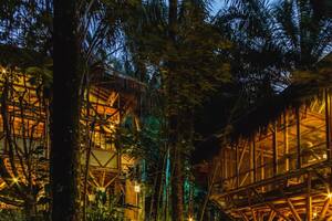Castillos de bambú. El hostel de dos jóvenes argentinos en el Morro de San Pablo