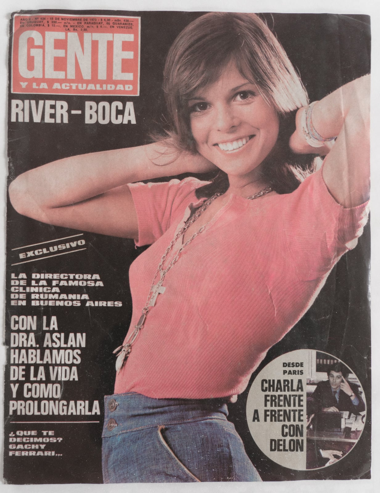 Gachi Ferrari y una de las tantas tapas de revistas de las que protagonizó (Foto: Gentileza Gachi Ferrari)