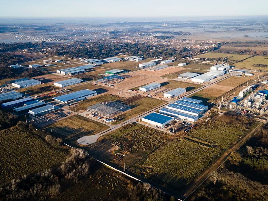 Dónde queda el parque industrial Carlos Spegazzini, que quedó envuelto en llamas