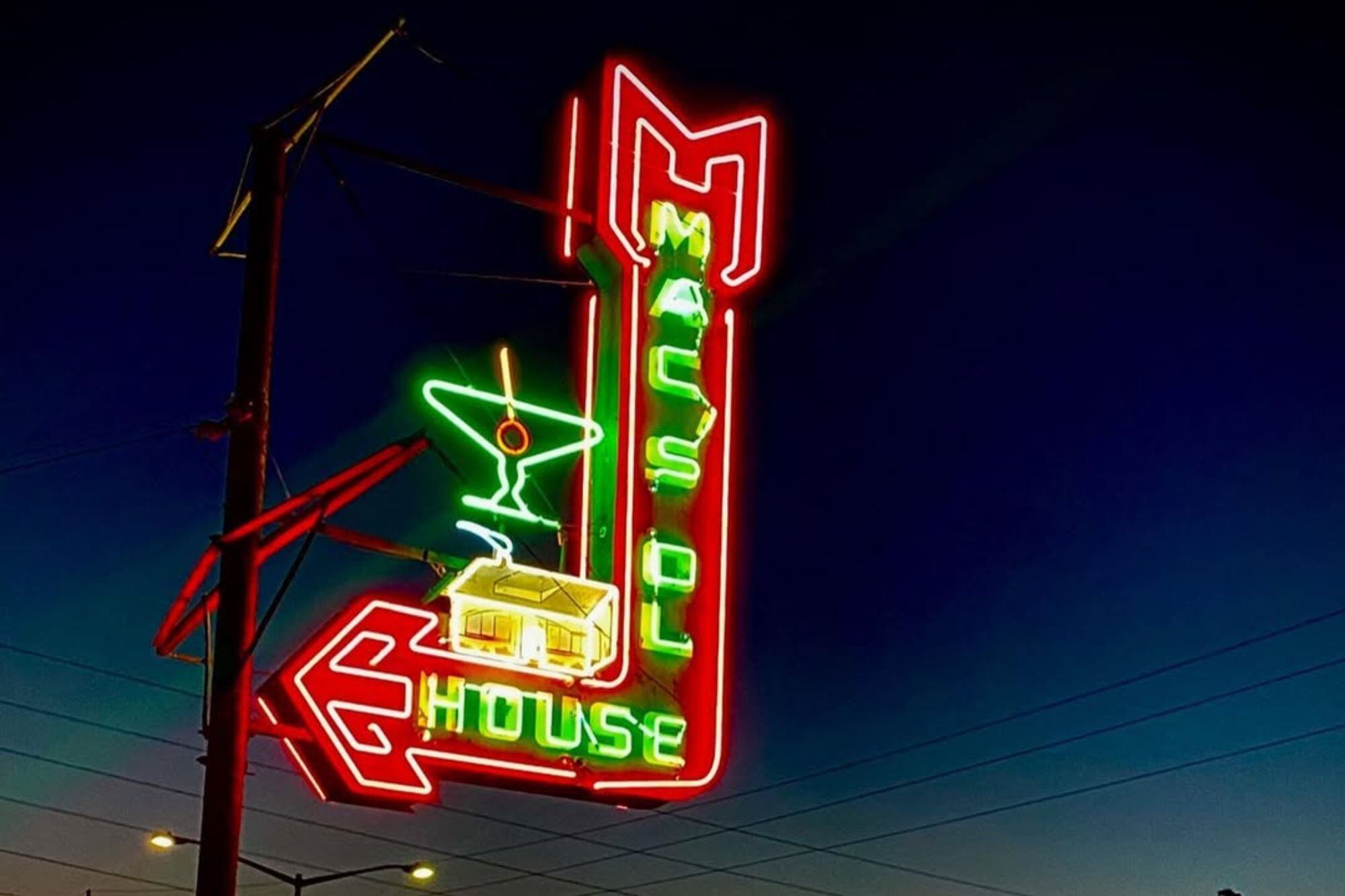 Este restaurante cerrará después de 42 años de servicio (Instagram: @MacsOldHouse)