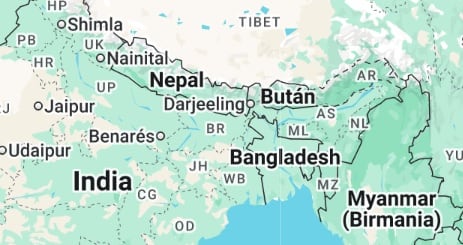 Bután tiene una población de 800.000 habitantes y una extensión de 38.394 km2