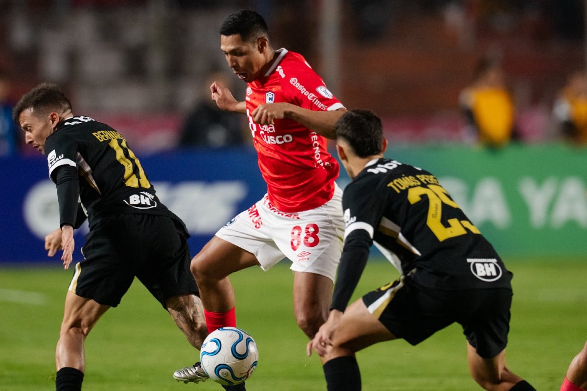 El equipo peruano se impuso por la mínima con un tanto de Neri Banderia a los 30 minutos de la primera parte