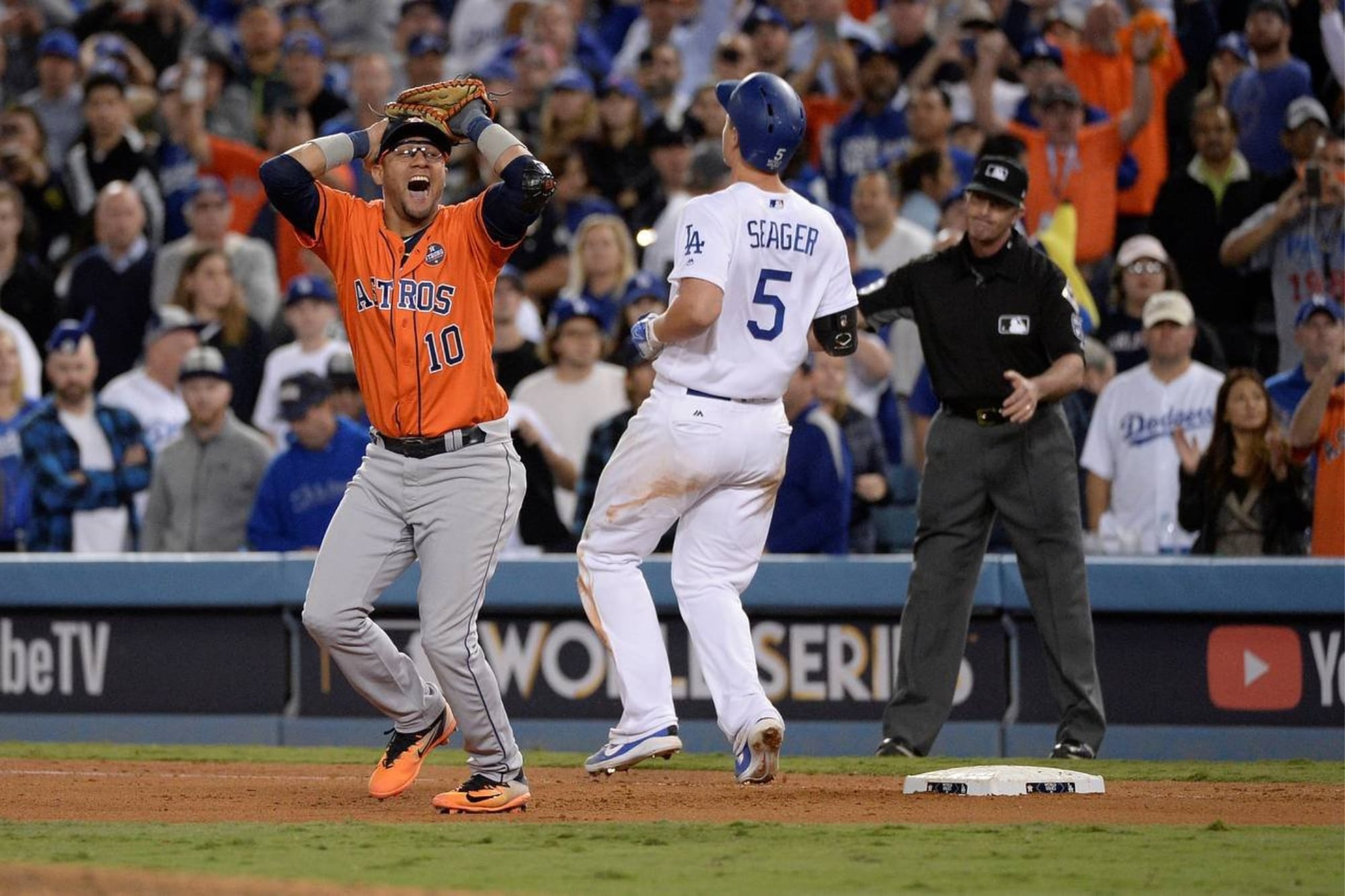 El contrato le garantiza US$140 mil al cubano campeón con los Astros de Houston, y podría superar los US$2 millones en caso de ascender a las Grandes Ligas