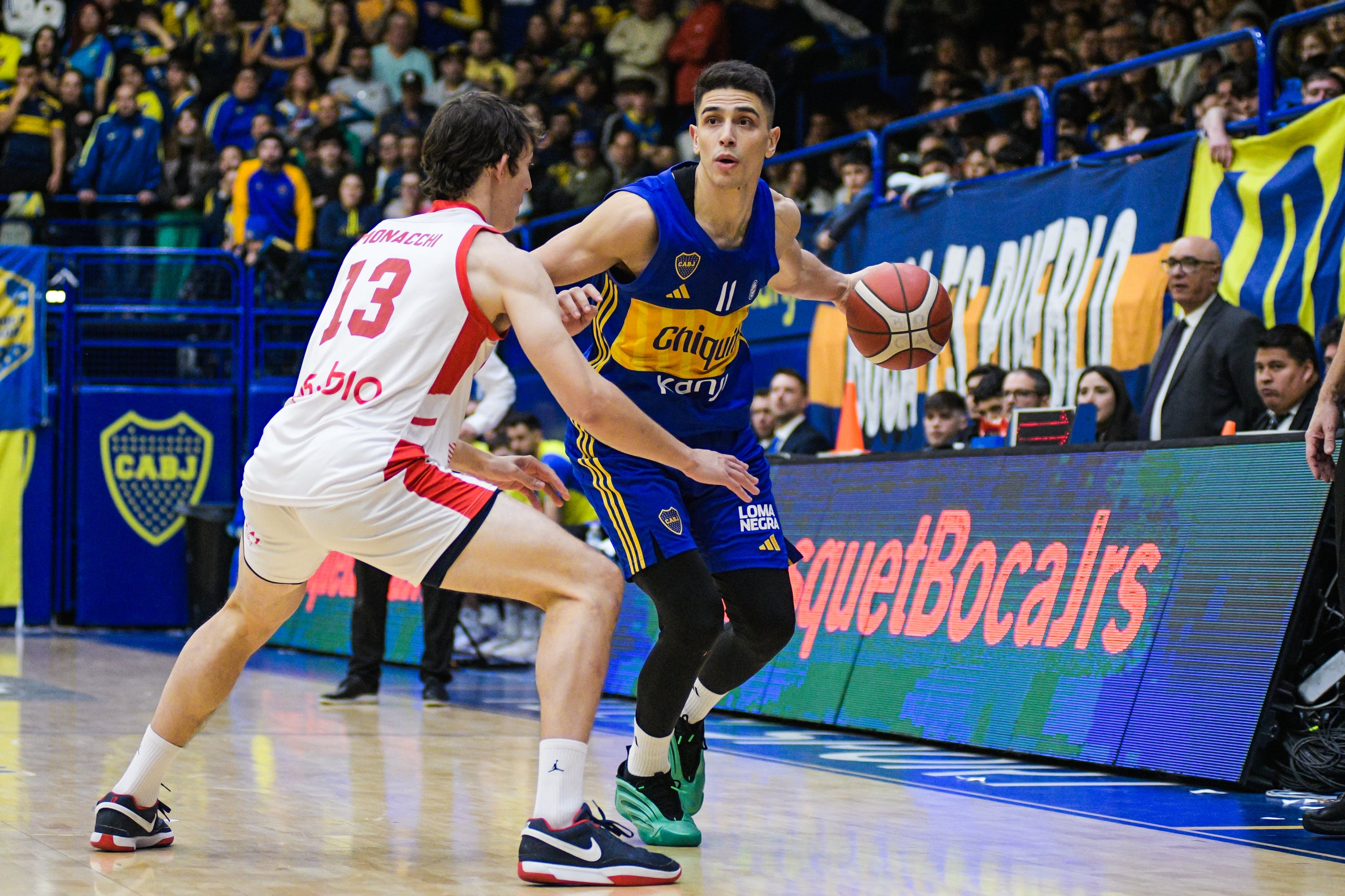 El tercer punto se disputará en Córdoba; la serie está igualada 1-1 tras los dos primeros partidos en la Bombonerita