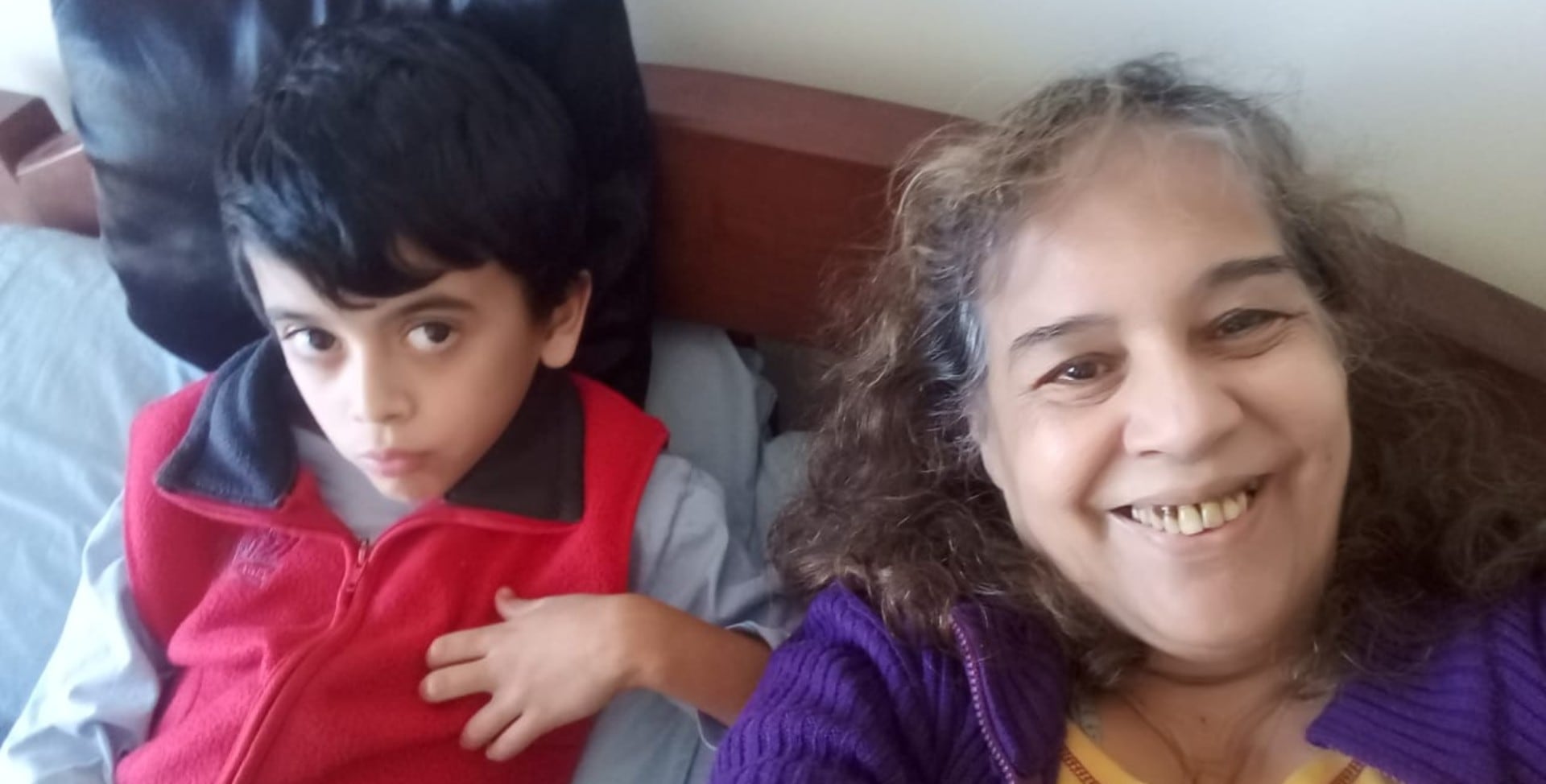 El amor de su nieto fue fundamental para afrontar las operaciones y el tratamiento.