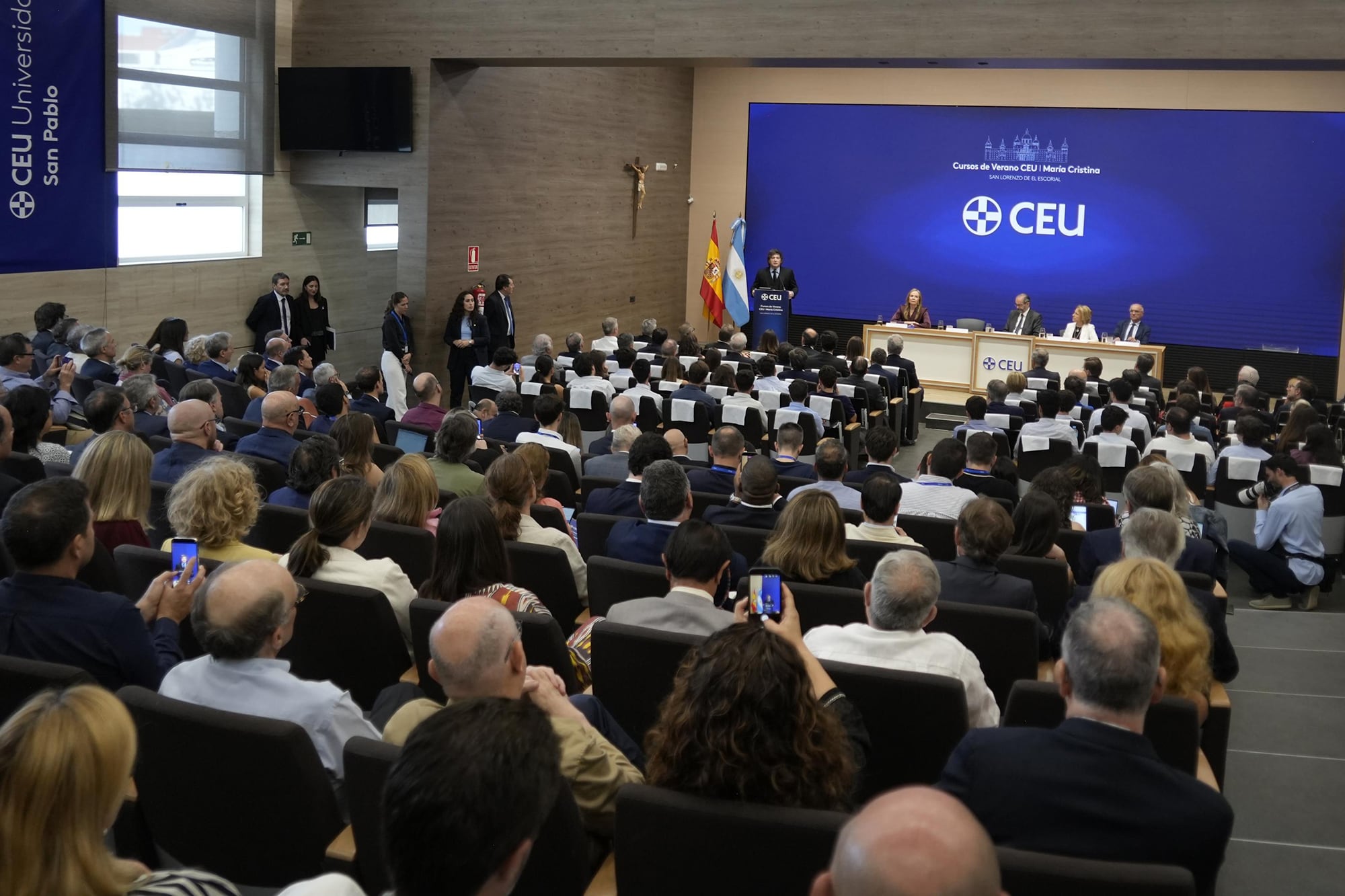 Milei dio una charla en Madrid