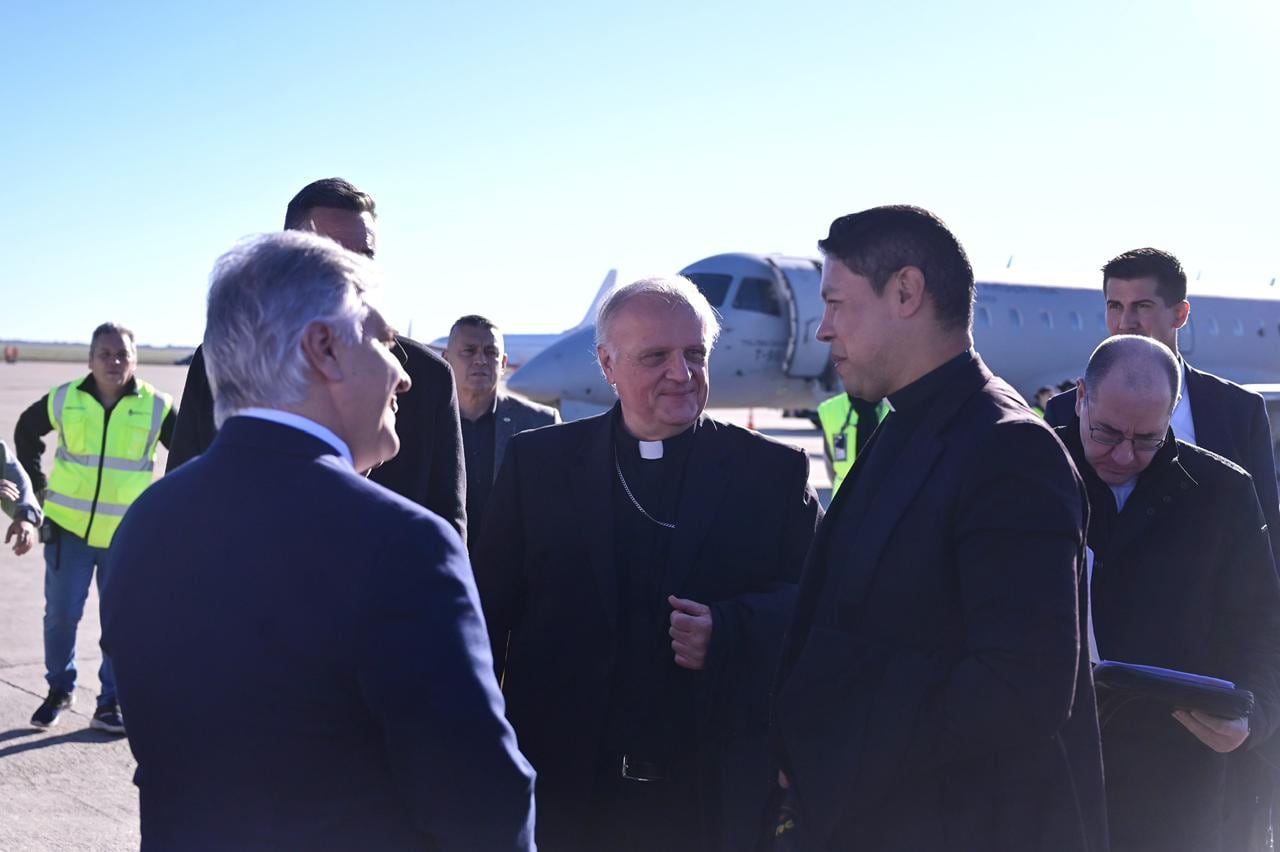 Avanza en Córdoba la organización de la visita del papa León XIV a la Argentina. Fábrica Argentina de Aviones “Brigadier San Martín” (FAdeA), el Arzobispado de Córdoba