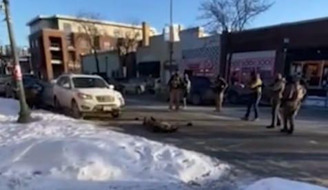 Minneapolis: revelan nuevas imágenes de la discusión entre los agentes federales y el enfermero abatido