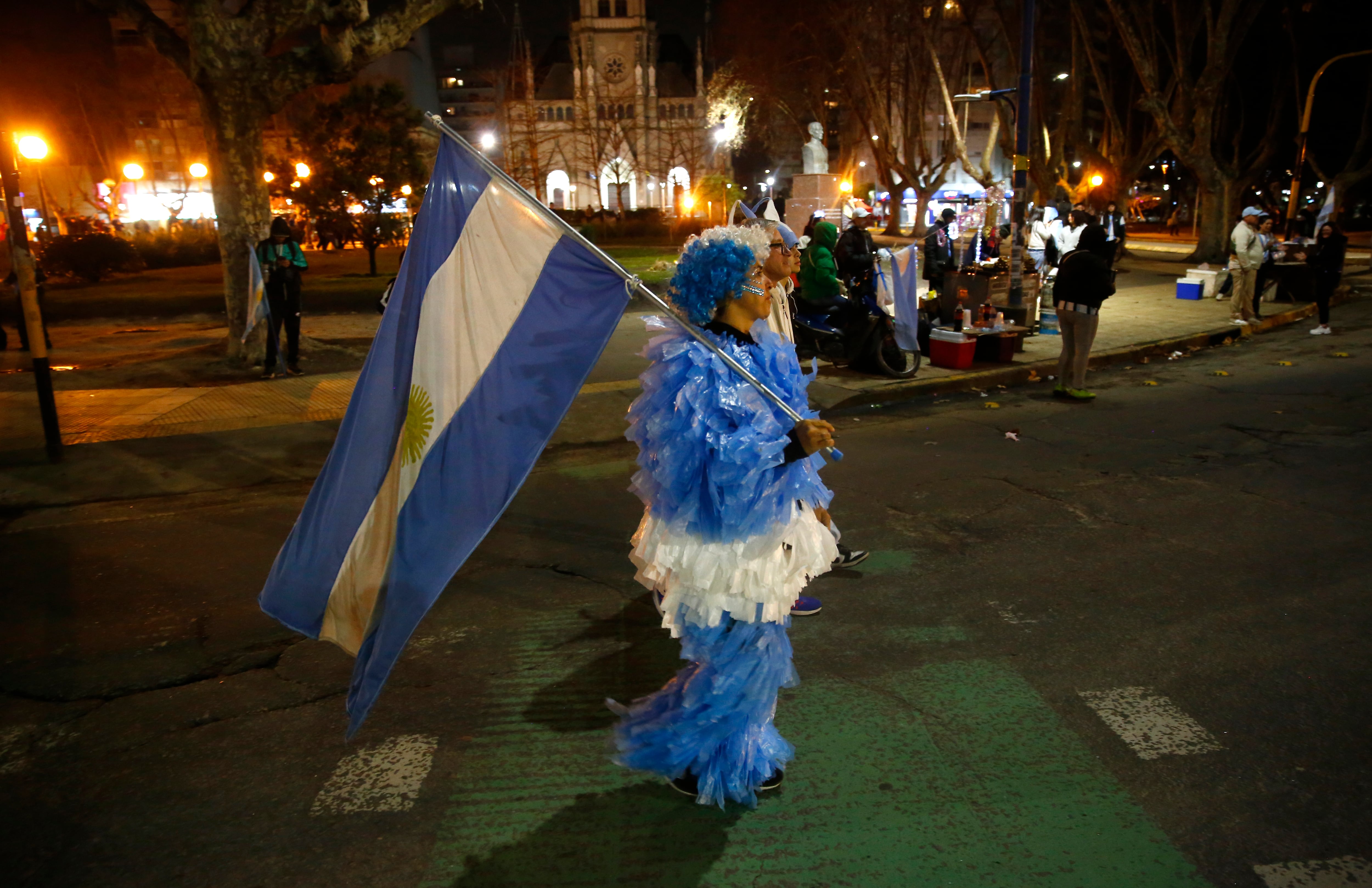 En Mar del Plata, la gente fue al centro para reconocer al equipo subcampeón del mundo