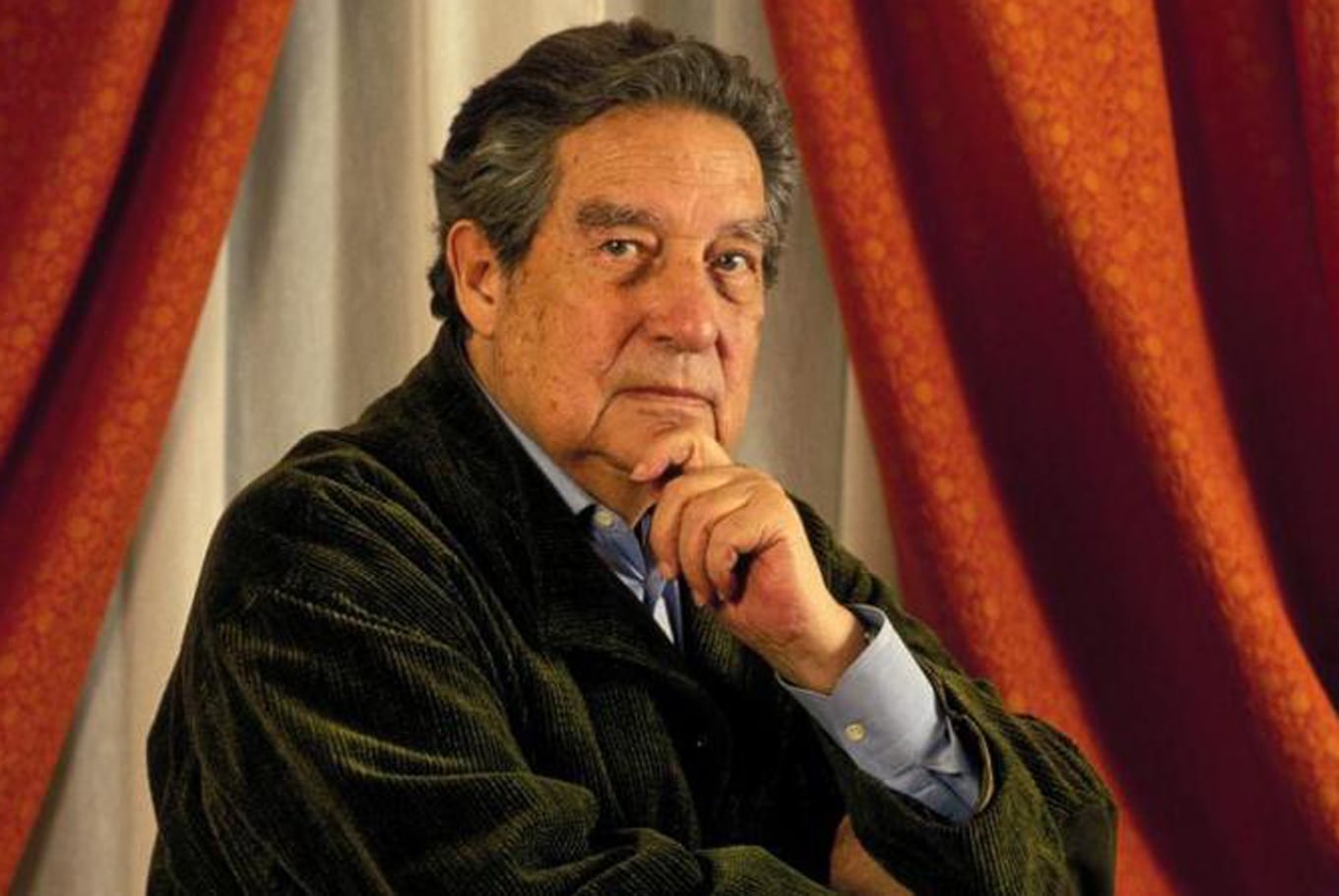 El poeta y ensayista mexicano Octavio Paz
