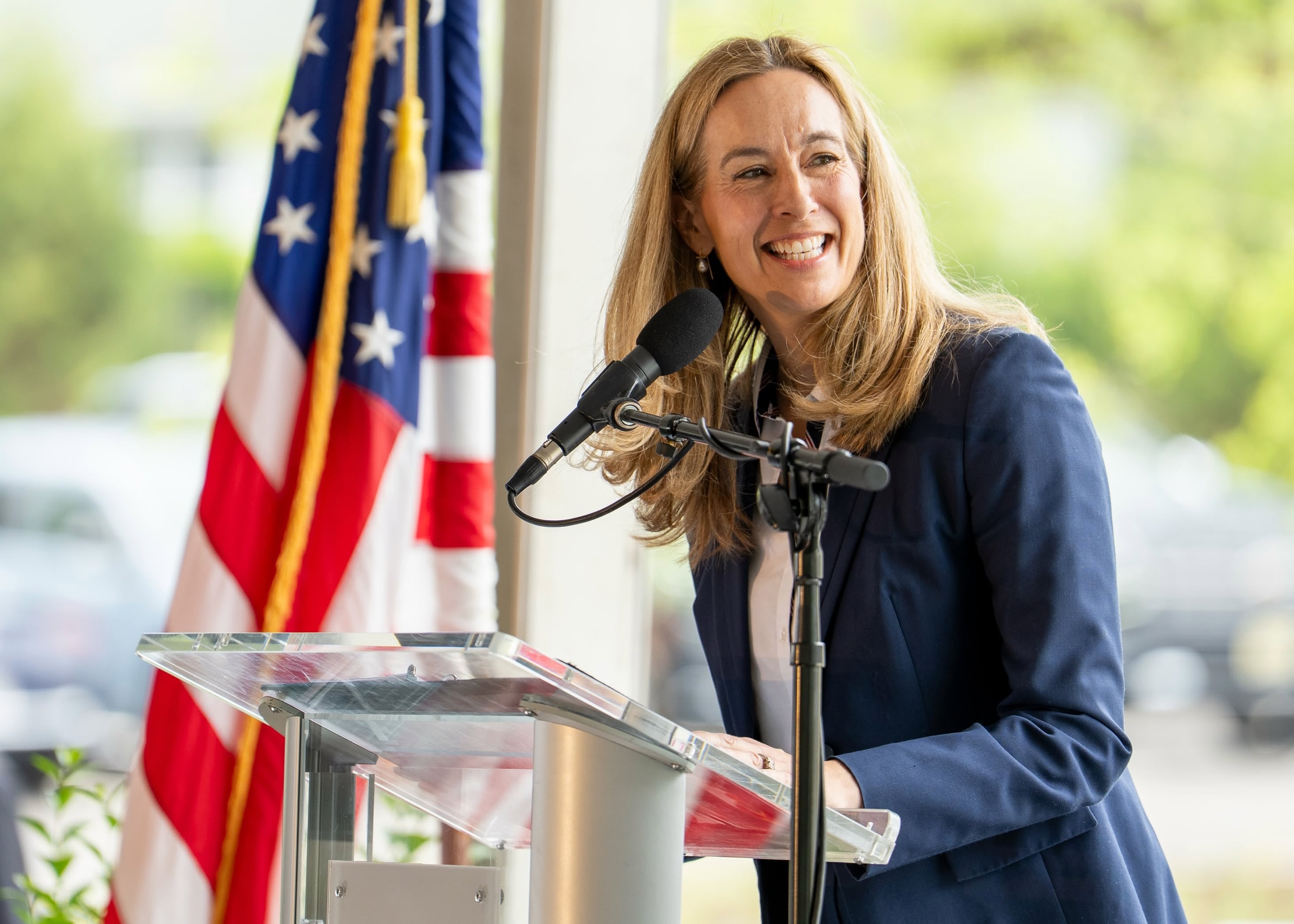 La gobernadora Sherrill impulsó el envío de solicitudes para facilitar la construccion de viviendas asequibles