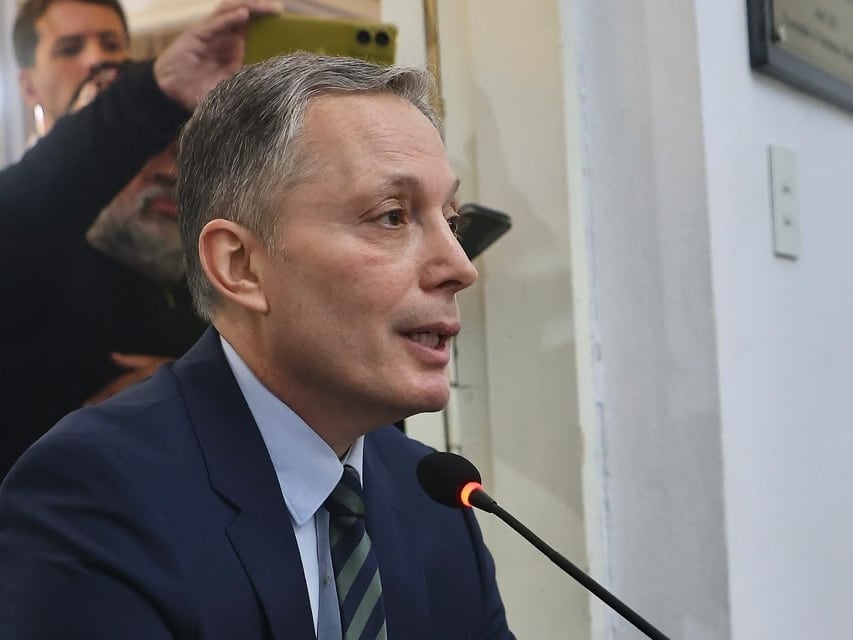 El intendente de Esteban Echeverría, al presentar la ordenanza en el Concejo Deliberante