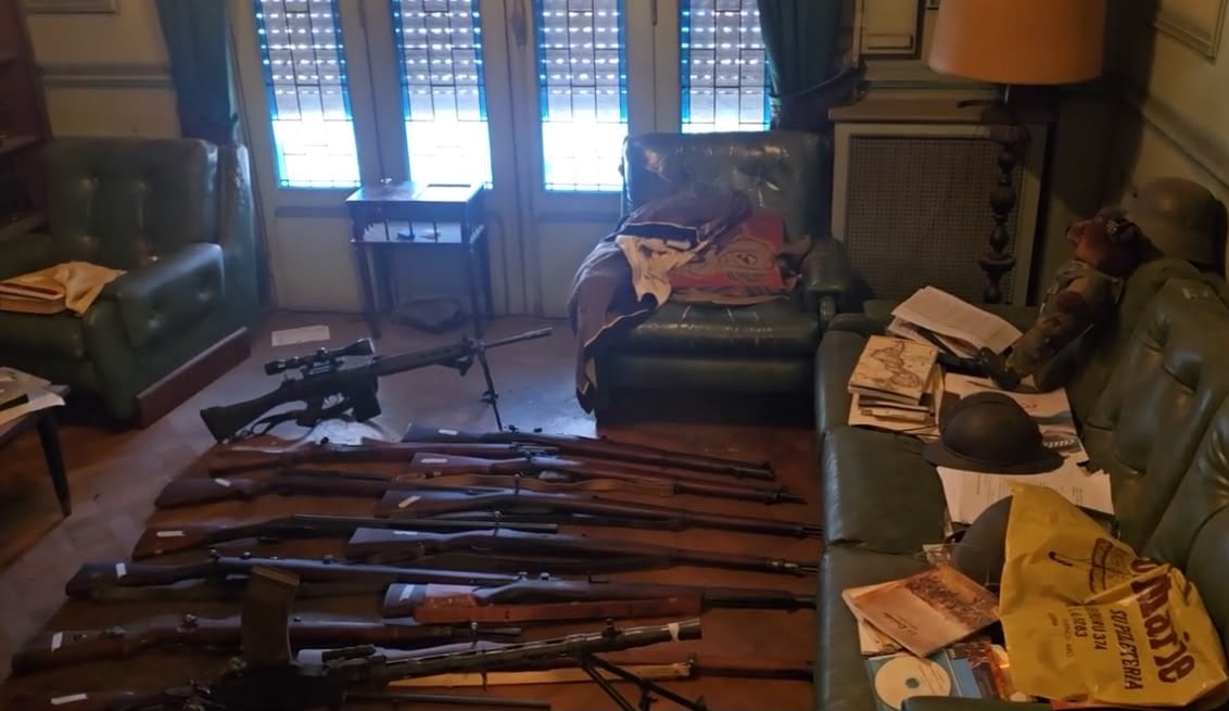 cuando los efectivos ingresaron al hogar distinguieron el gran arsenal militar