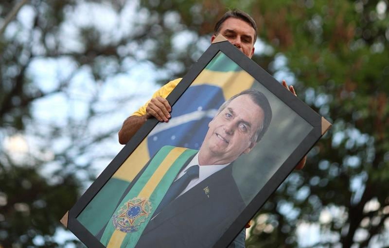 Flávio Bolsonaro se ha definido como más