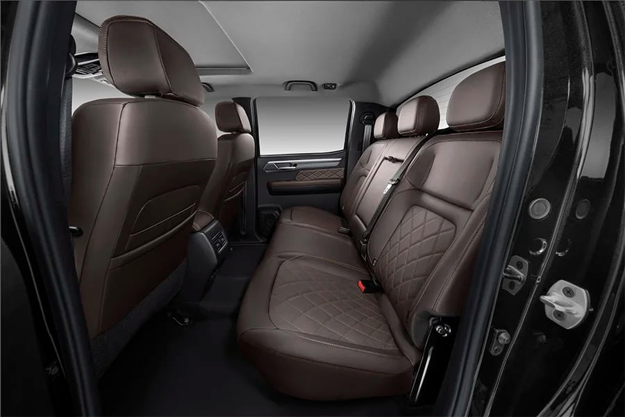 El espacio para las plazas traseras es muy amplio