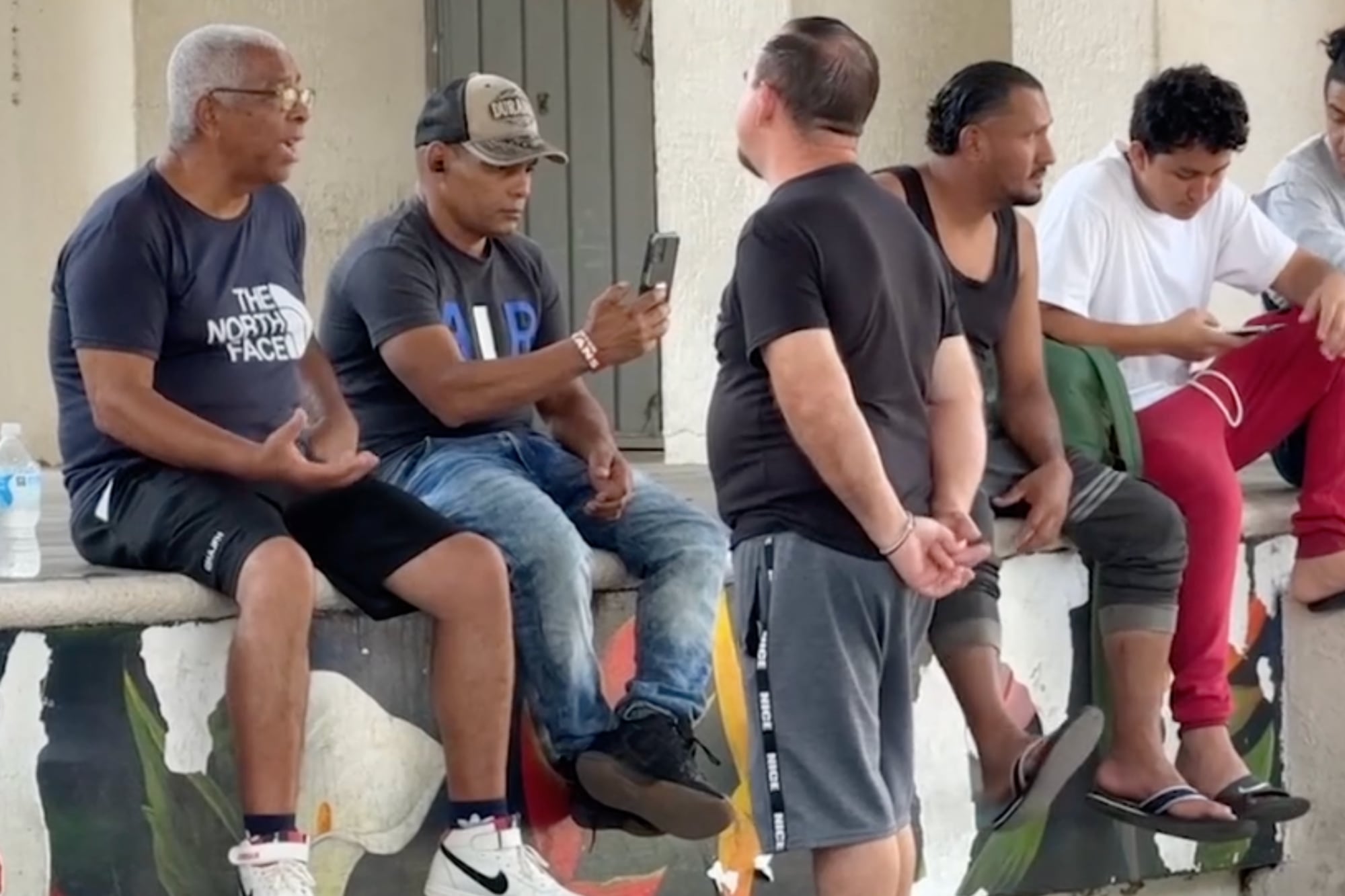 “No sabemos qué hacer”: el reclamo de cubanos deportados a México desde Estados Unidos