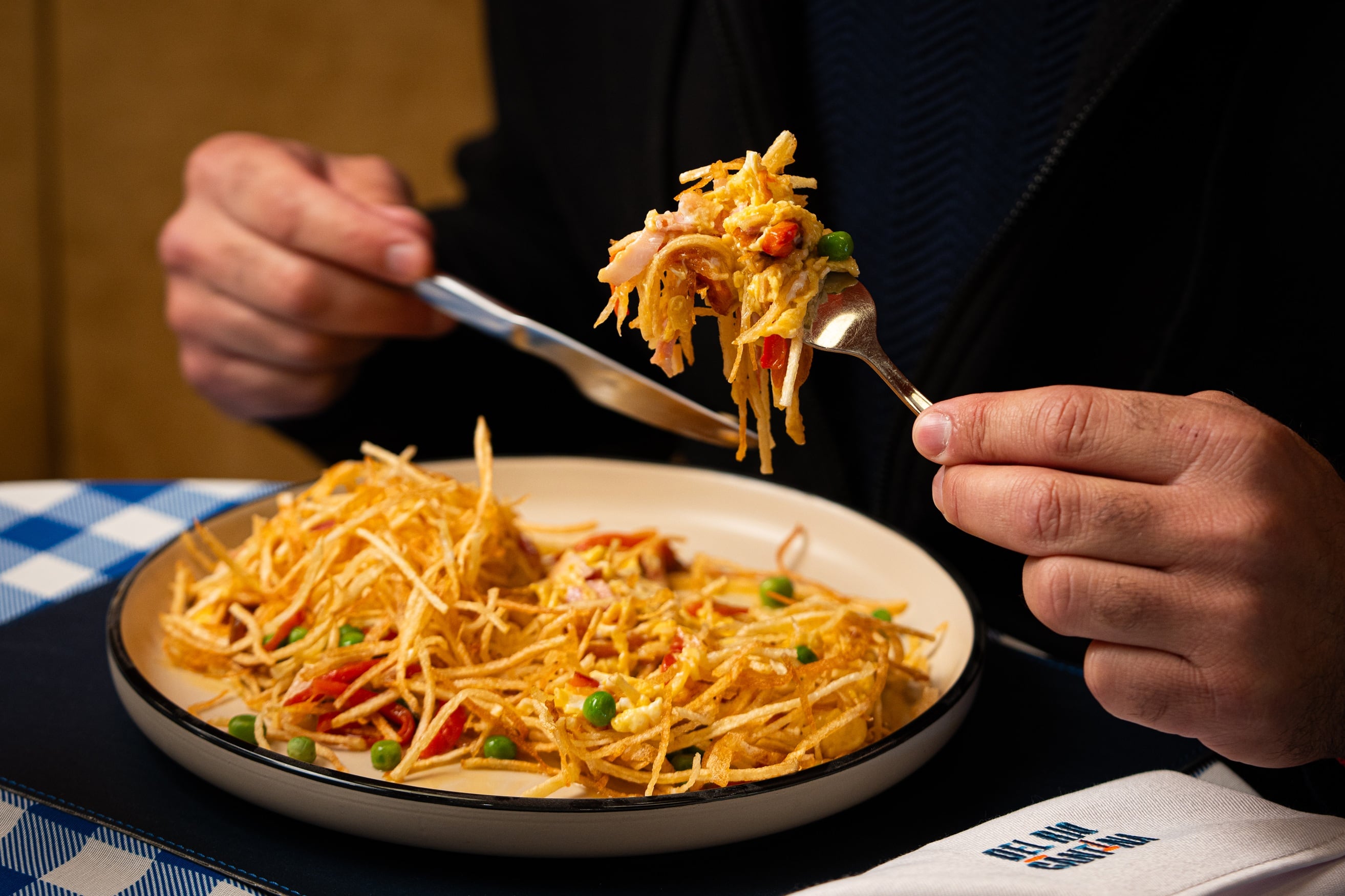 Revuelto Gramajo en Del Río Cantina