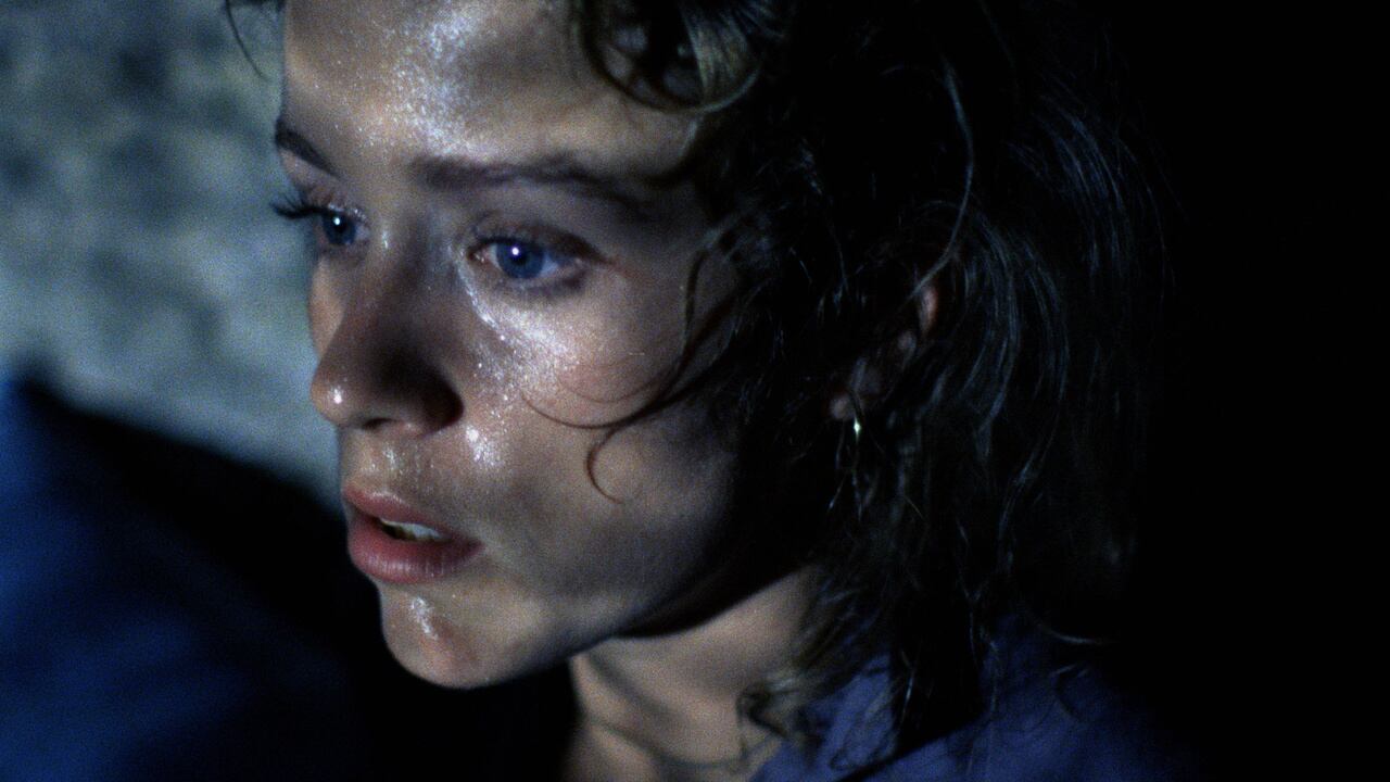 Simplemente sangre (1984) supuso el debut en el cine para Frances McDormand y el encuentro con Joel Coen, con quien se casaría luego del estreno de la película.