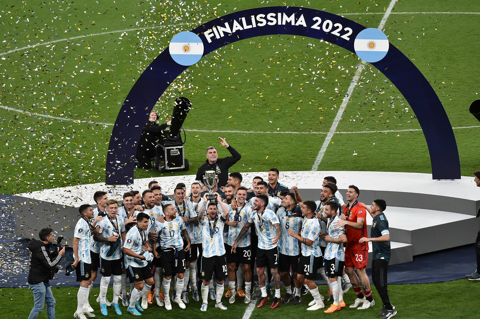 Wembley puja por ser sede de la Finalissima: allí, Argentina levantó el trofeo ante Italia, en 2022
