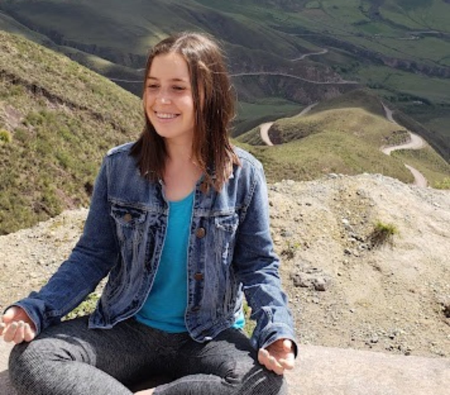 Durante muchos años, se exigió ser una persona que no supo de proceso, de tiempos, de confianza, de seguridad. Más tarde, se separó de su pareja de aquel entonces, viajó sola a Costa Rica y ahí comenzó un renacer: la oportunidad de empezar a verse.