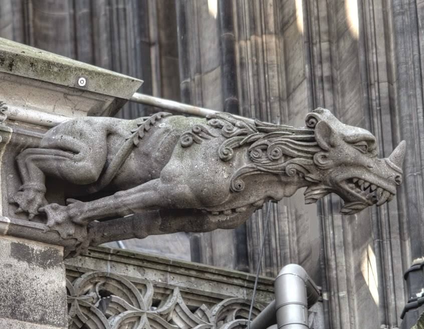 La leyenda de la Catedral de Colonia asegura que el Diablo intervino en su construcción y la maldijo