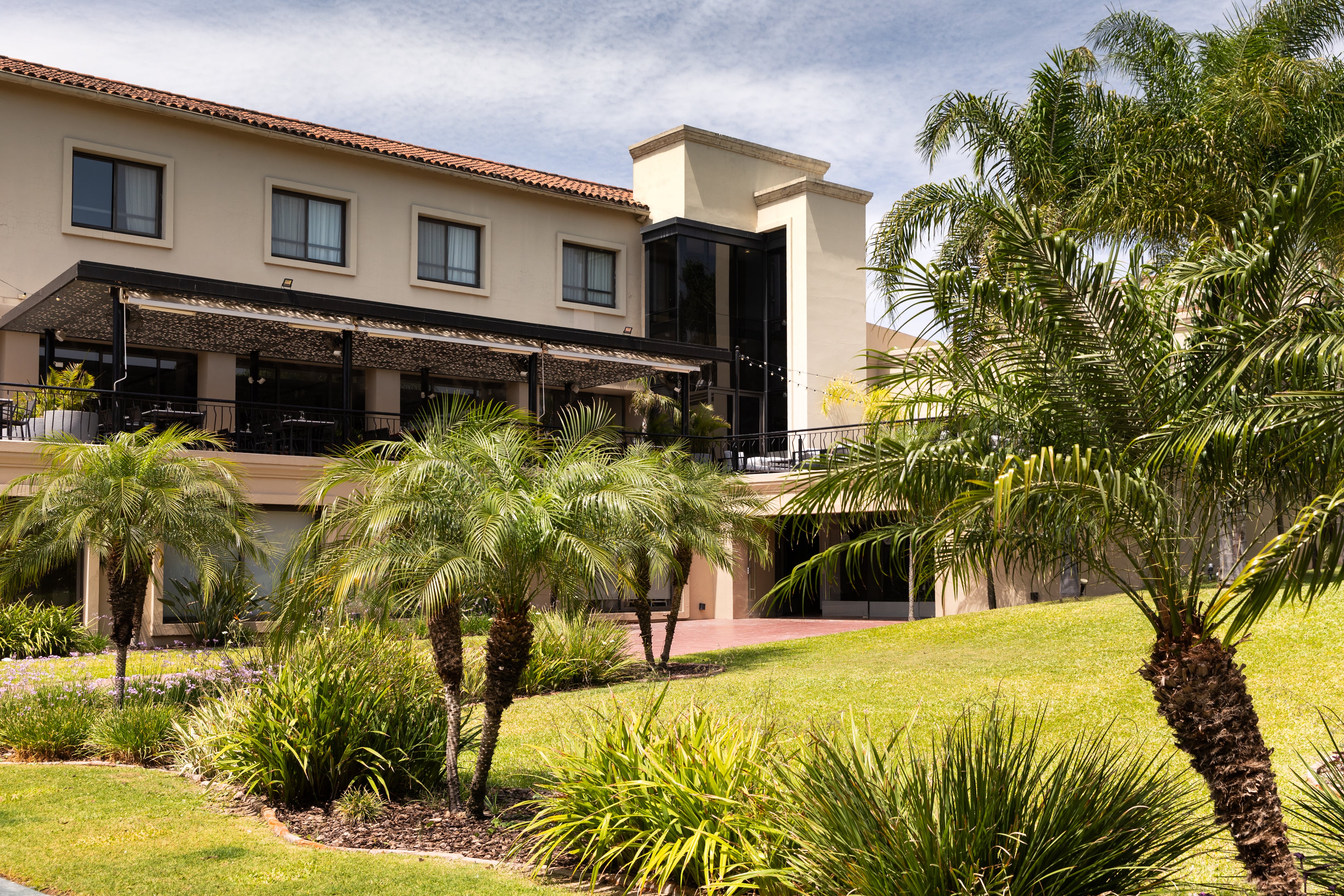 Algunas habitaciones tienen vista al jardín