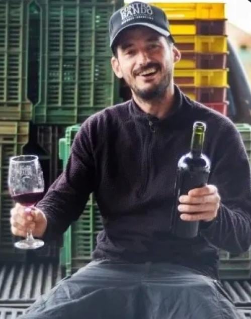 Ansiaume trabajaba en el desarrollo de una línea de vinos llamada Contrabando, de Bodegas Tierras Altas, un emprendimiento que realizó junto a su amigo Federico Vargas Arizu