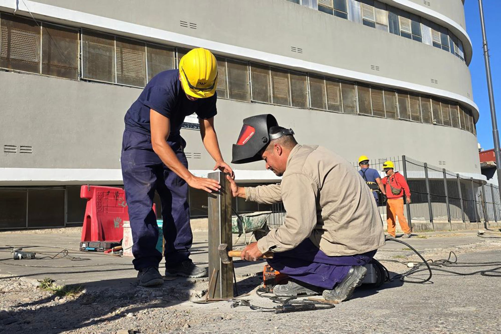 Cinco de las 13 entradas por donde ingresaban vehículos se convirtieron en calles peatonales