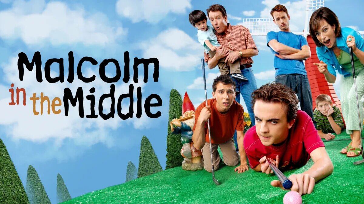 Frankie Muniz junto al resto del elenco de