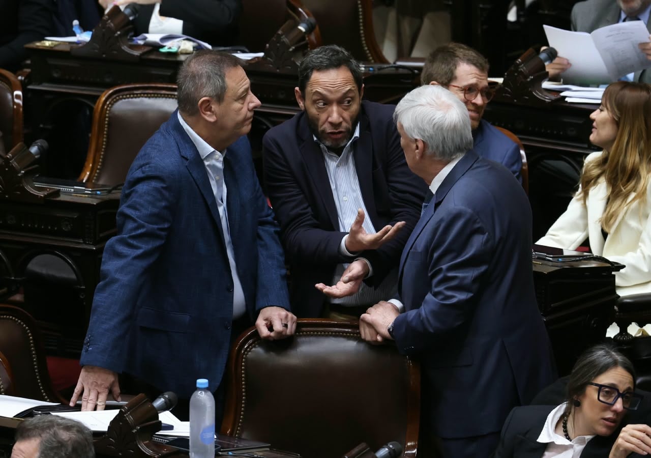 Oscar Zago (MID), Maximiliano Ferraro (CC) y Álvaro González (Pro)