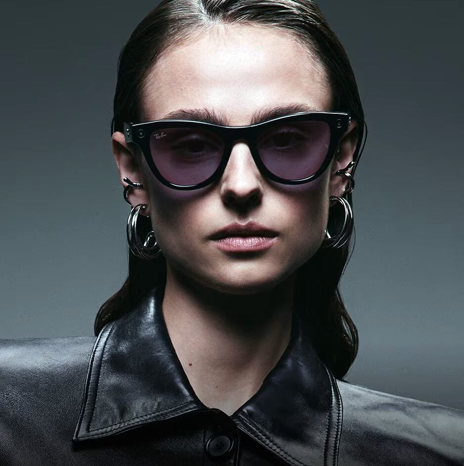 Los anteojos Ray-ban Meta 2 usan sus micrófonos y parlantes integrados para ofrecer una traducción simultánea de lo que nos dice otra persona