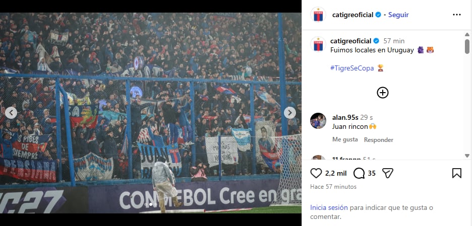 La bandera colgada en la tribuna visitante del estadio Gran Parque Central