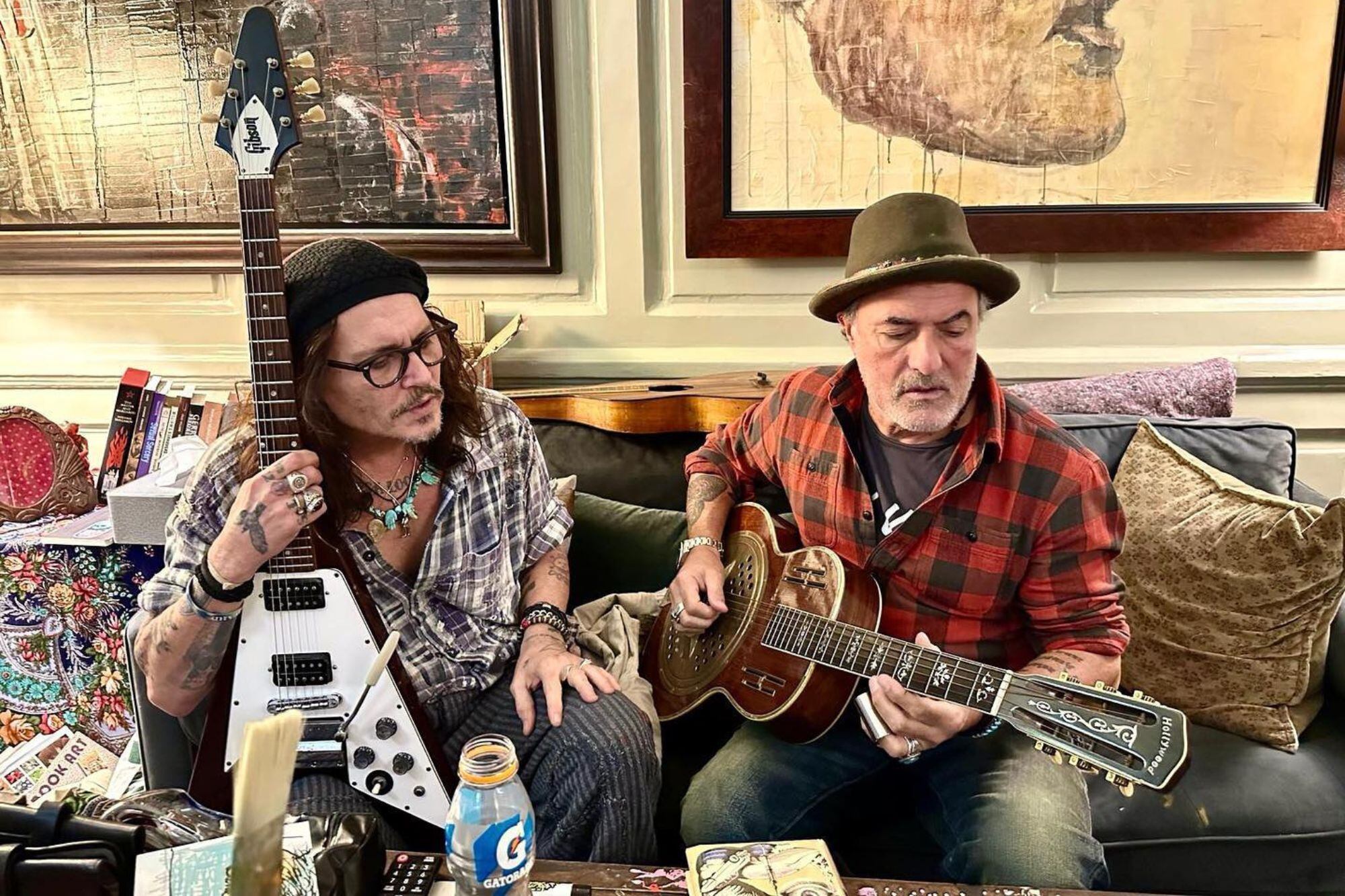 Johnny Depp viajó a Uruguay a visitar a su amigo, el empresario argentino Jorge