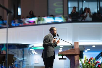 300 voluntarios trabajarán para empaquetar y distribuir los huevos en cinco ubicaciones del South Side de Chicago