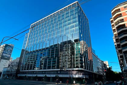 30.000m2 de oficinas en Av. Libertador y La Pampa.