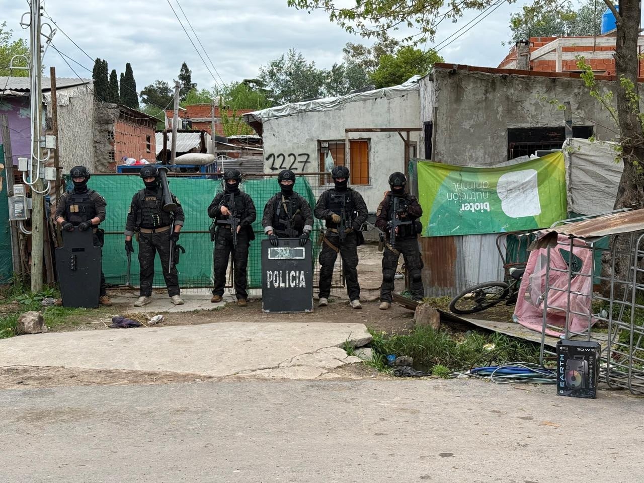 La policía realizó allanamientos en Pilar