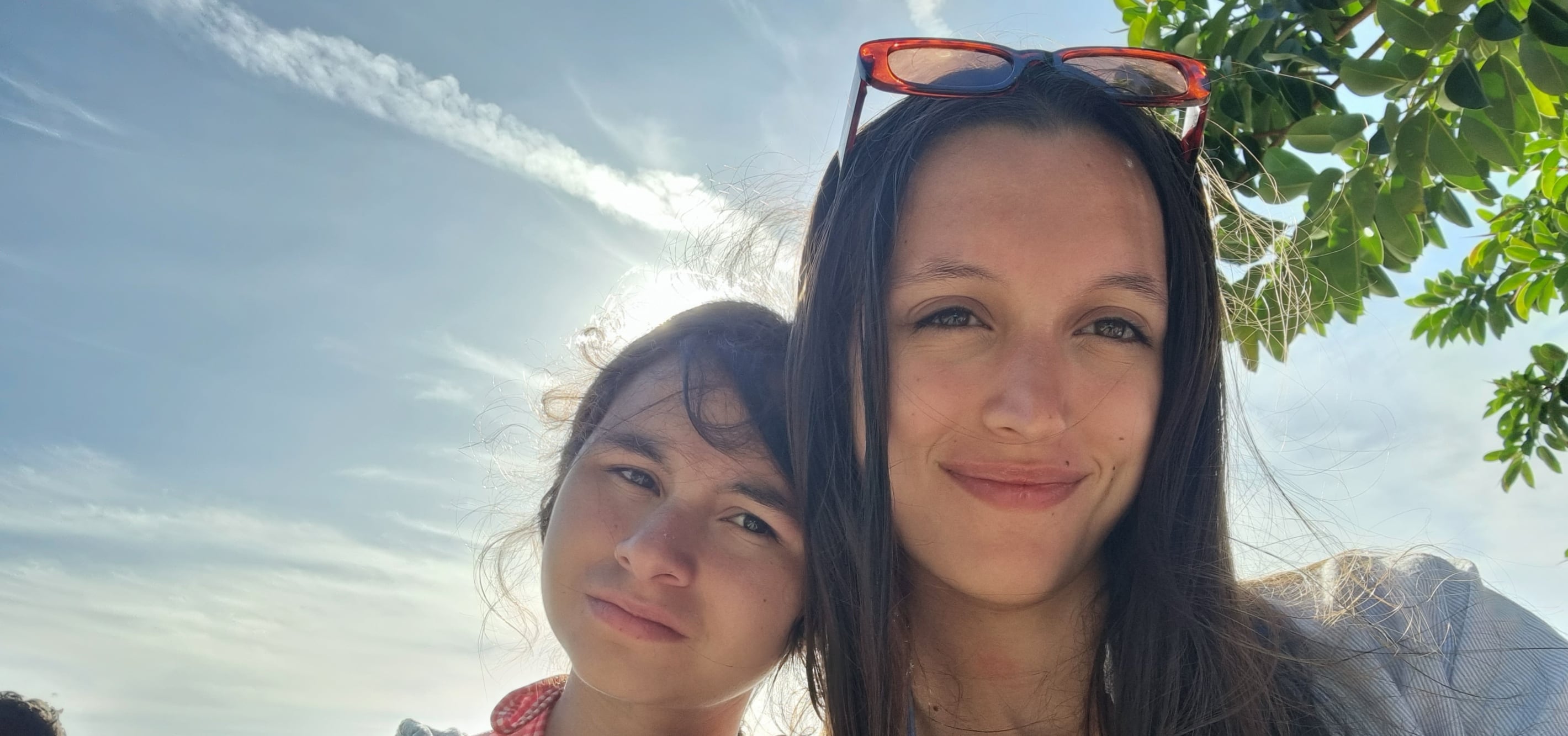 "Me dio un propósito": creó una plataforma para ayudar a su hermana con autismo y hoy la usan miles de personas