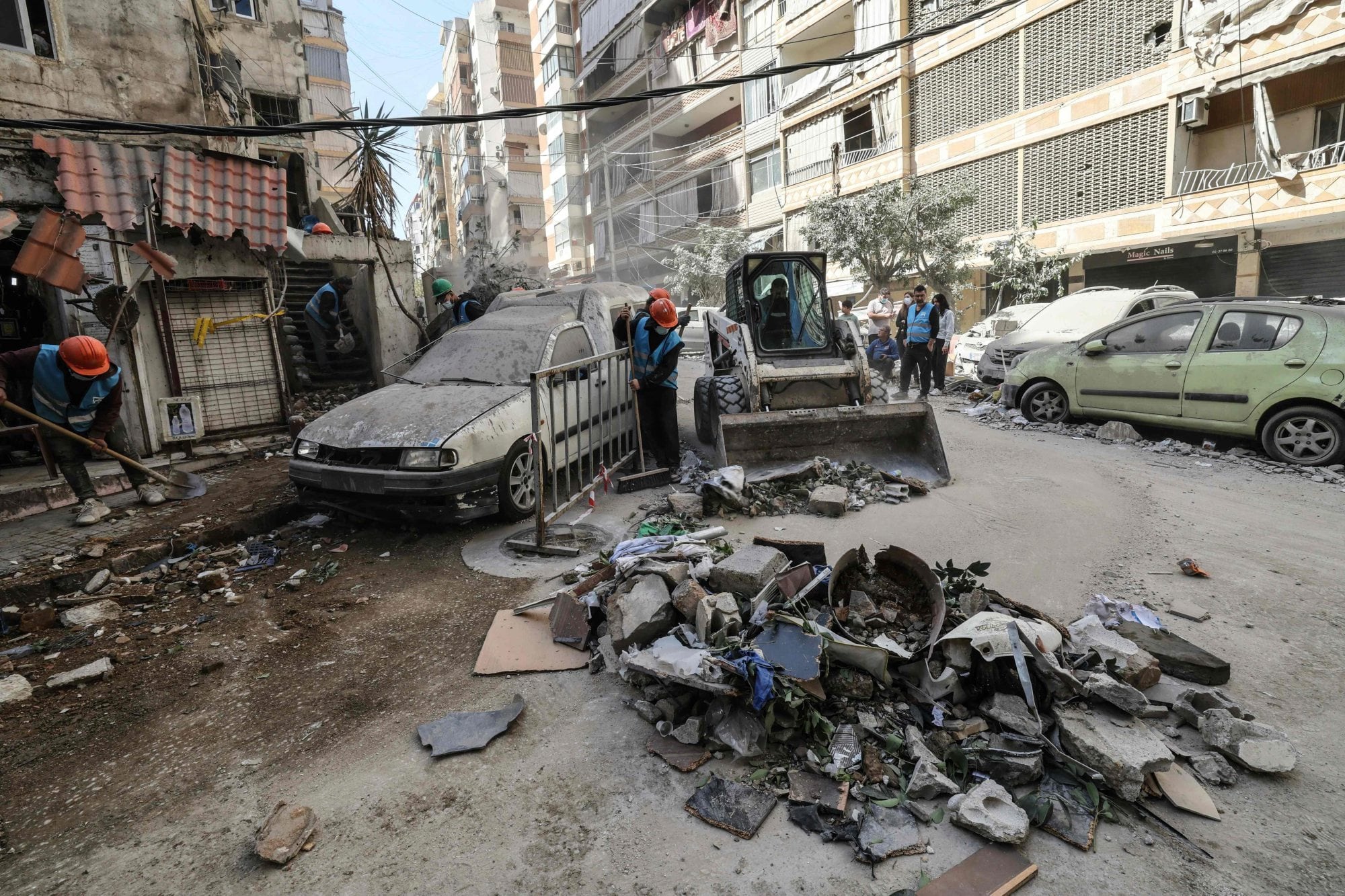 Destrucción en Beirut. Los ataques de Israel y EE.UU. dejaron 2300 muertos en la región.