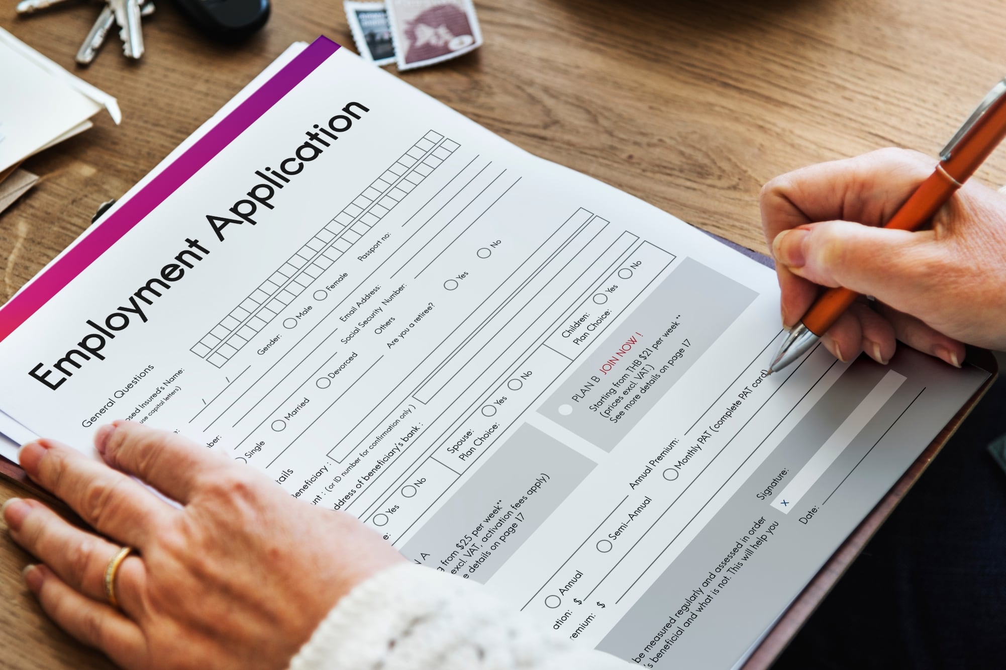 El período de las EAD se cambiará de cinco años a 18 meses para ciertos extranjeros que trabajan en EE.UU.