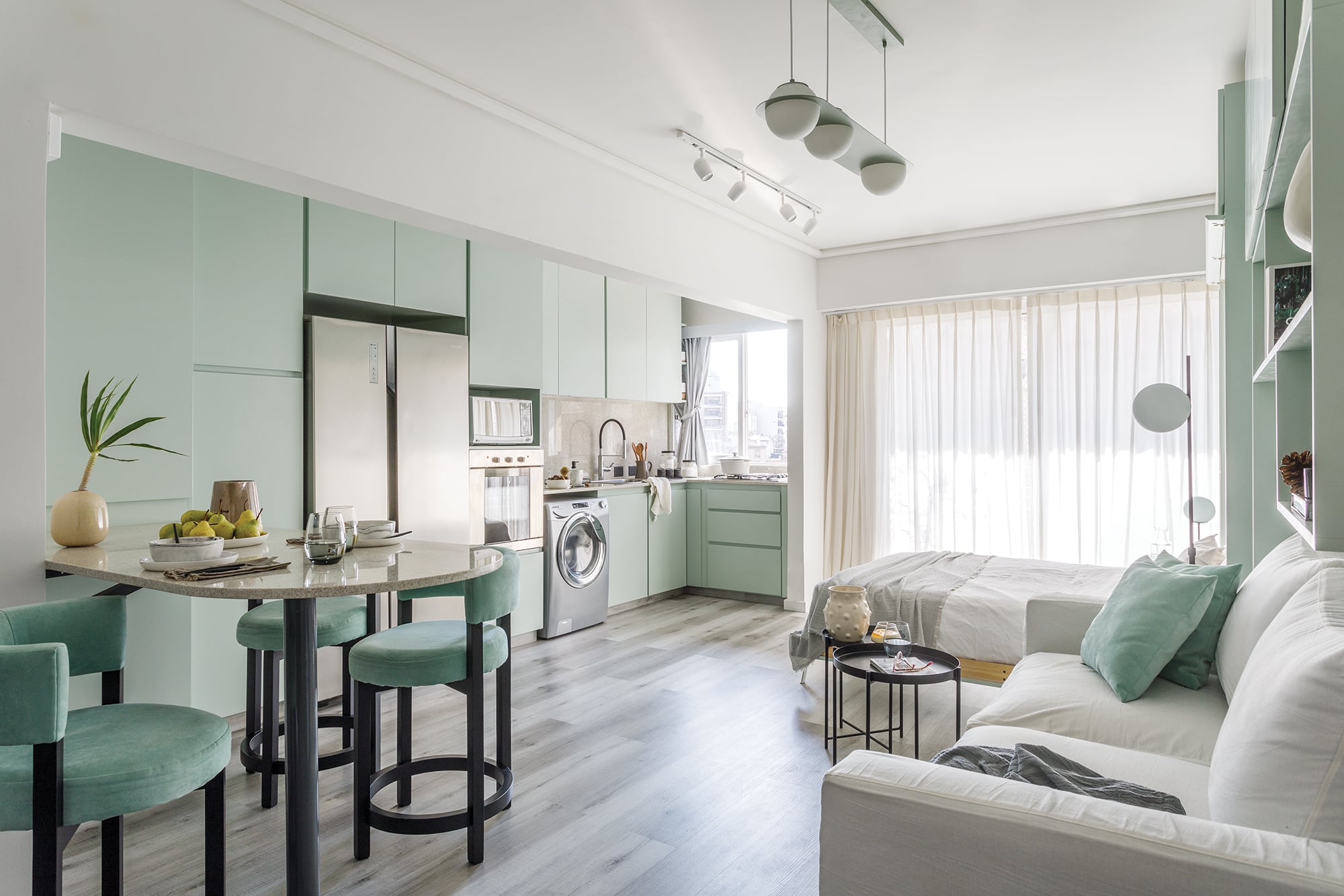 Un monoambiente promedio de 40 m² con balcón en la ciudad tiene un valor de US$107.493