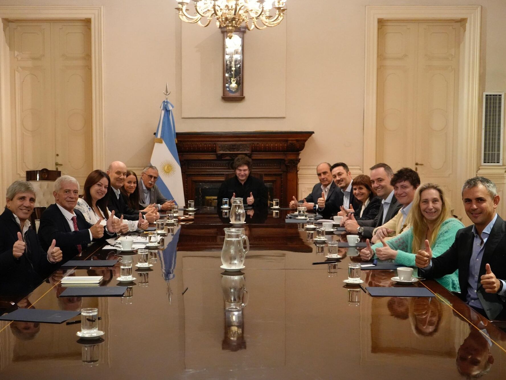 Reunión de Gabinete durante el tercer paro general de la CGT desde el desembarco de Javier Milei en Casa Rosada
